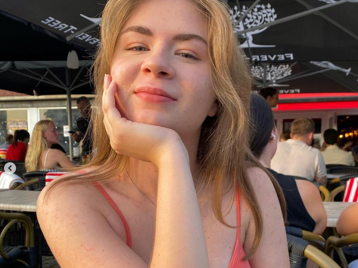 Tonya ist mit 20 Jahren von Belarus nach Deutschland gekommen. Auf Social Media spricht sie über ihre Erlebnisse.