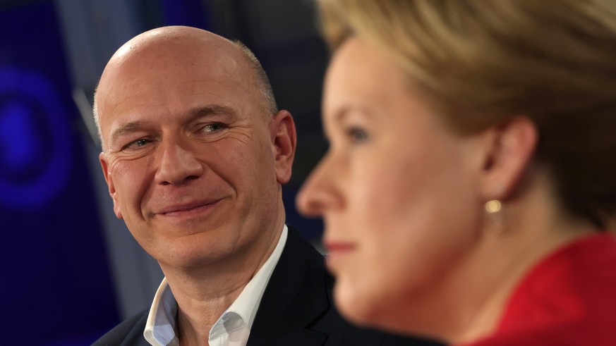 BERLIN, GERMANY - FEBRUARY 12: Franziska Giffey (R), Social Democrat (SPD) and Governing Mayor of Berlin, and Kai Wegner, lead candidate of the German Christian Democrats (CDU), attend television inte ...