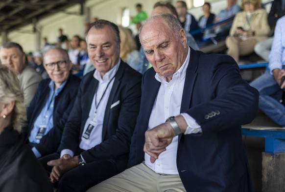 Uli Hoeneß Abschiedsspiel für Werner Hansch Promis kicken für Kids 06.06.2022, Fussball Saison 2021/22 Foto: Moritz Müller *** Uli Hoeneß farewell game for Werner Hansch celebrities kick for kids 06 0 ...