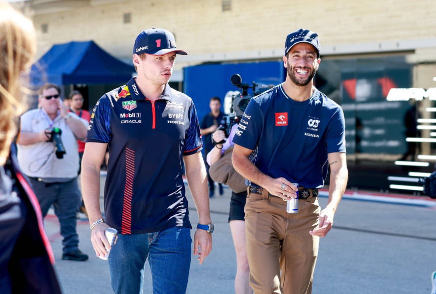 1 Max Verstappen NLD, Oracle Red Bull Racing, 3 Daniel Ricciardo AUS, Scuderia AlphaTauri, F1 Grand Prix of USA at Circuit of The Americas on October 19, 2023 in Austin, United States of America. Phot ...