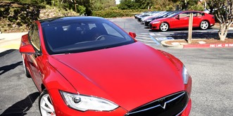 Tesla muss wegen deutscher Schrauben 123.000 Autos zurücknehmen