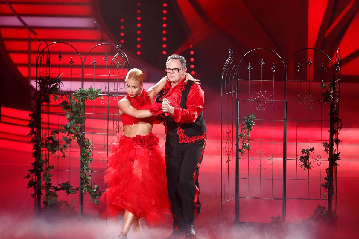 Ulli Potofski und Kathrin Menzinger in der RTL Show Let s Dance am 15.04.2016 in Koeln Lets Dance, RTL, 2016- 9. Staffel- 5. Show PUBLICATIONxINxGERxSUIxAUTxONLY

Ulli Potofski and Kathrin Menzinger ...