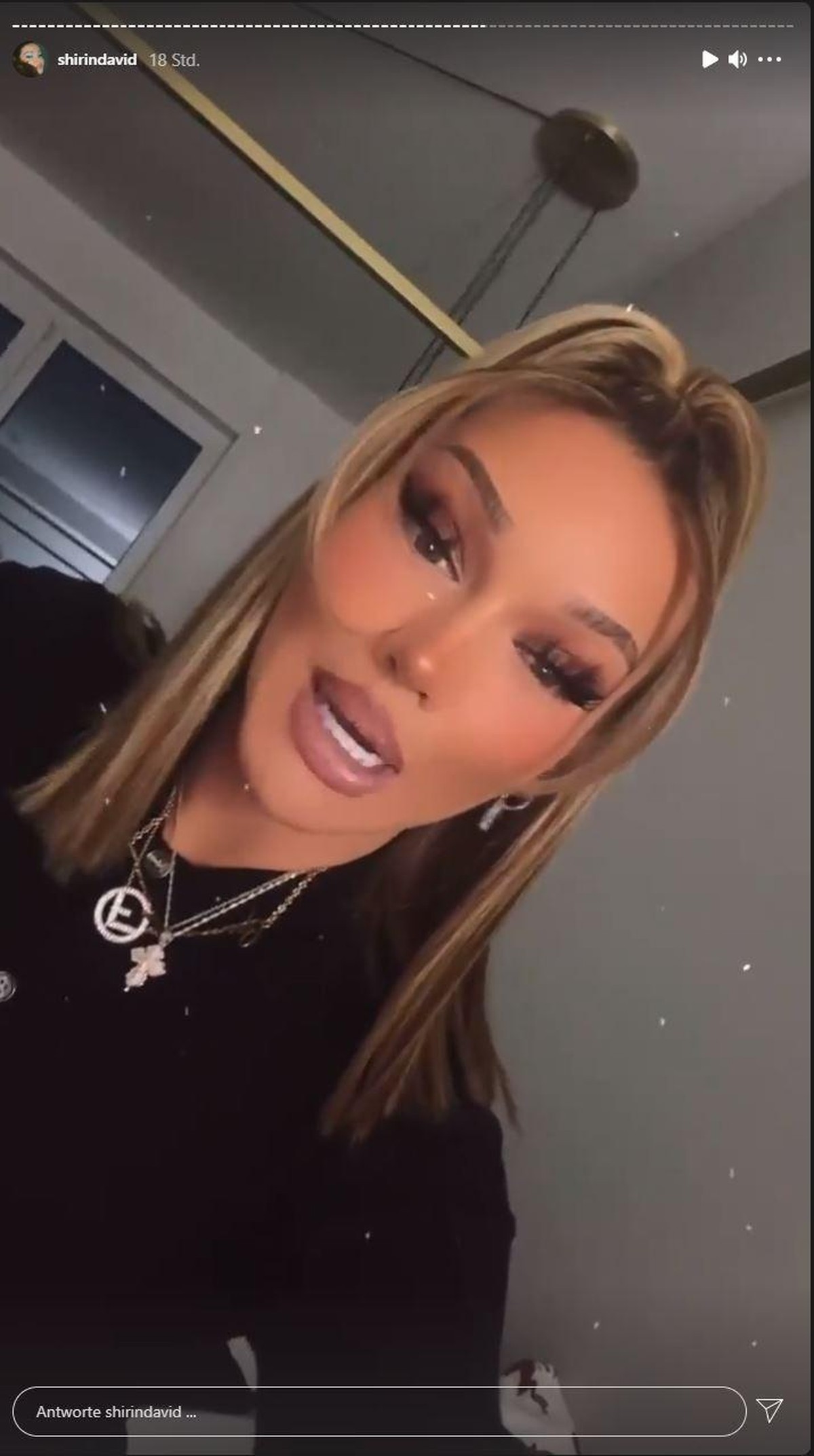 Shirin David nimmt sich viel Zeit für ihre Stellungnahme.