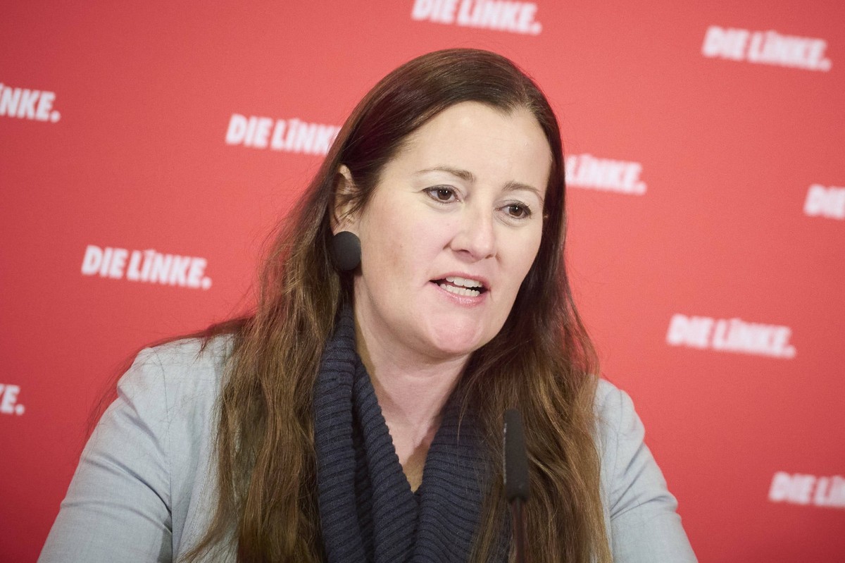 Berlin, Pressekonferenz Die Linke mit Caren Lay und Janine Wissler Janine Wissler Vorsitzende der Partei DIE LINKE am 05.12.2022 w