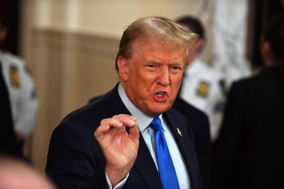 October 2, 2023, New York, New York, USA: Former President Donald Trump speaks again briefly to the media before exiting the courtroom on his fraud charges related to his NY State properties at 60 Cen ...