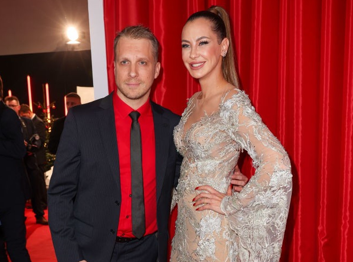BERLIN, GERMANY - DECEMBER 9: Oliver Pocher and Alessandra Meyer-Wölden attend the Ein Herz Fuer Kinder Gala 2023 at Studio Berlin Adlershof on December 9, 2023 in Berlin, Germany. (Photo by Gerald Ma ...