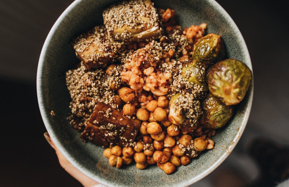 Vegan, winterlich und voller Nährstoffe und Vitamine. Pflanzliche Kost muss nicht fad schmecken.
