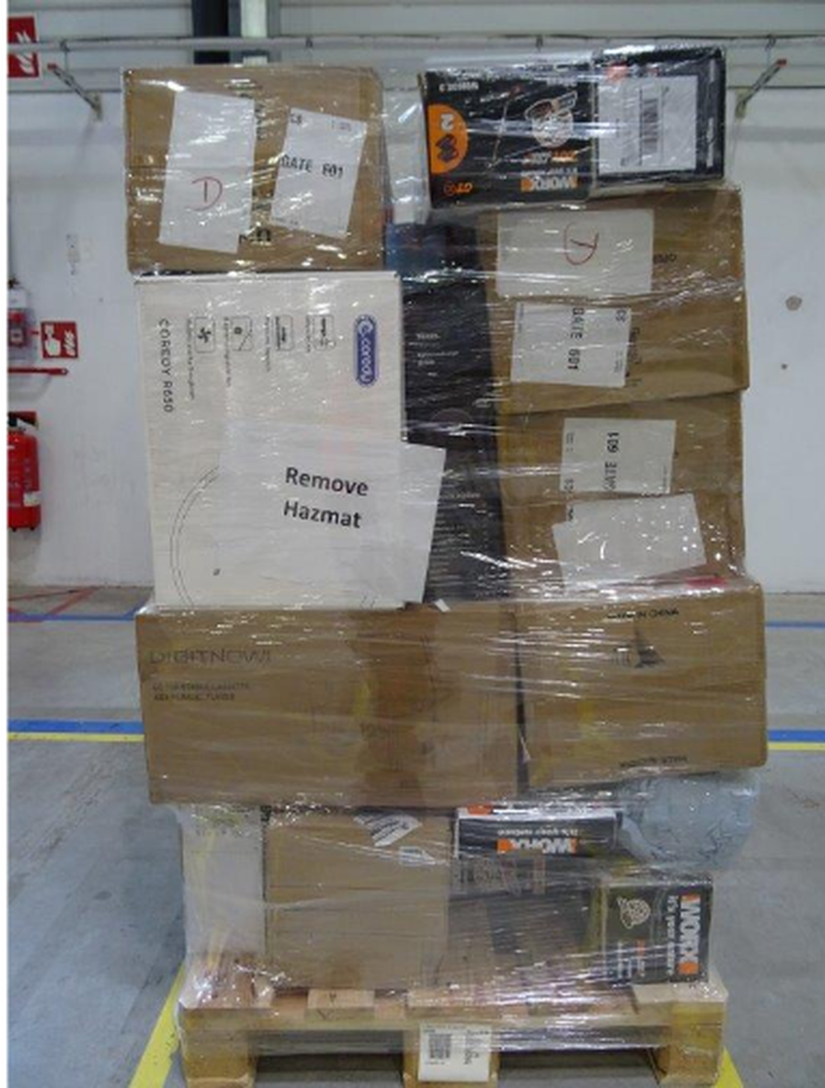 Solche Aufnahmen sollen die Warenvernichtung bei Amazon bezeugen.