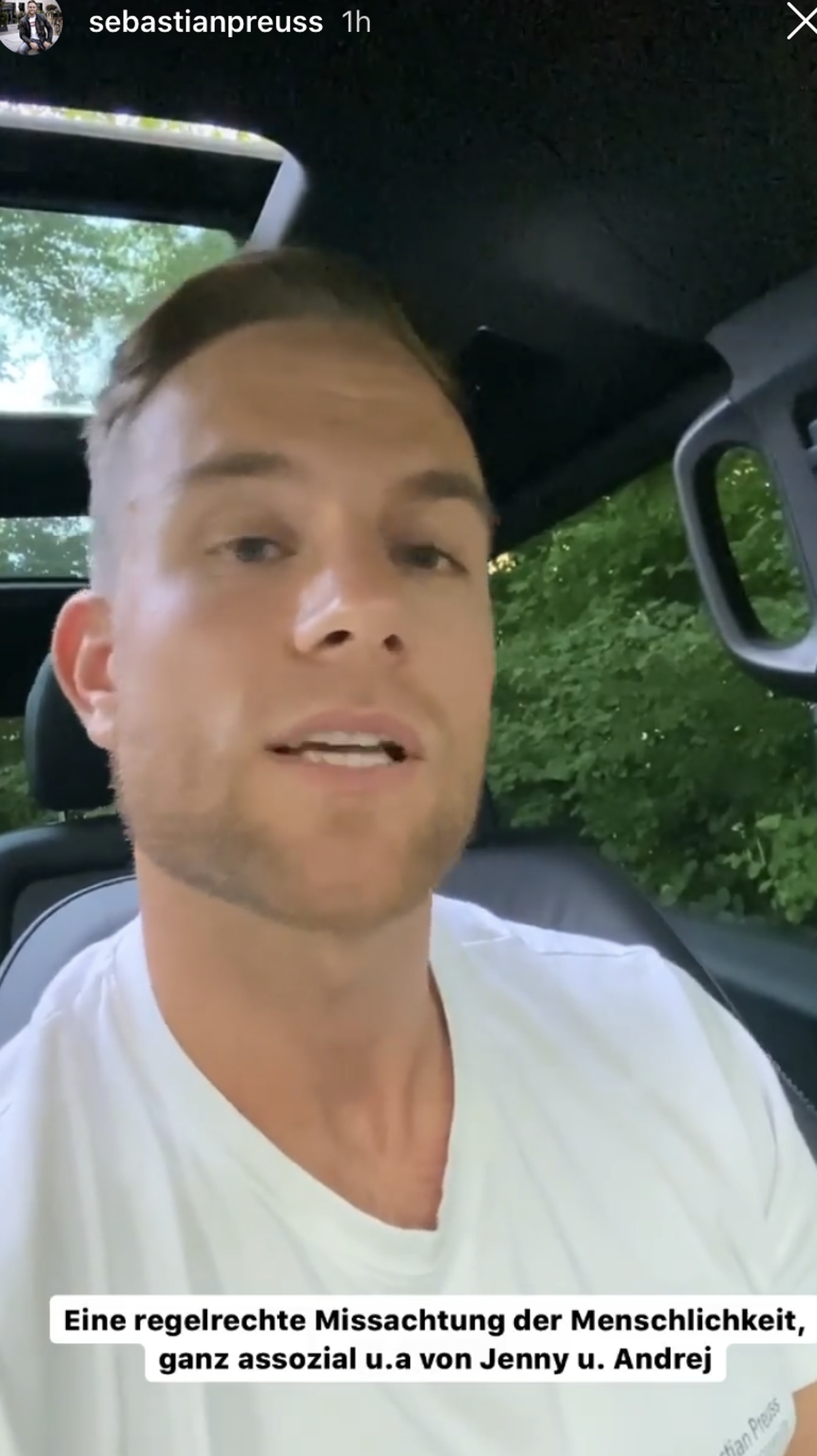 Sebastian Preuss: Der Bachelor sagt deutlich seine Meinung zu Andrej und Jenny.