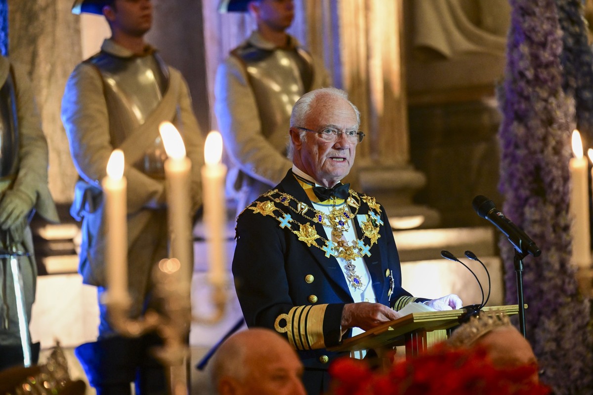 15.09.2023, Schweden, Stockholm: König Carl XVI. Gustaf von Schweden hält eine Rede während des Jubiläumsbanketts im Stockholmer Schloss anlässlich des 50-jährigen Thronjubiläums. Foto: Jonas Ekströme ...