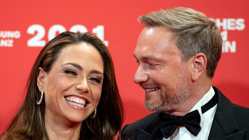 Photo of Christian Lindner und Franca Lehfeldt verraten überraschende Hochzeitsdetails