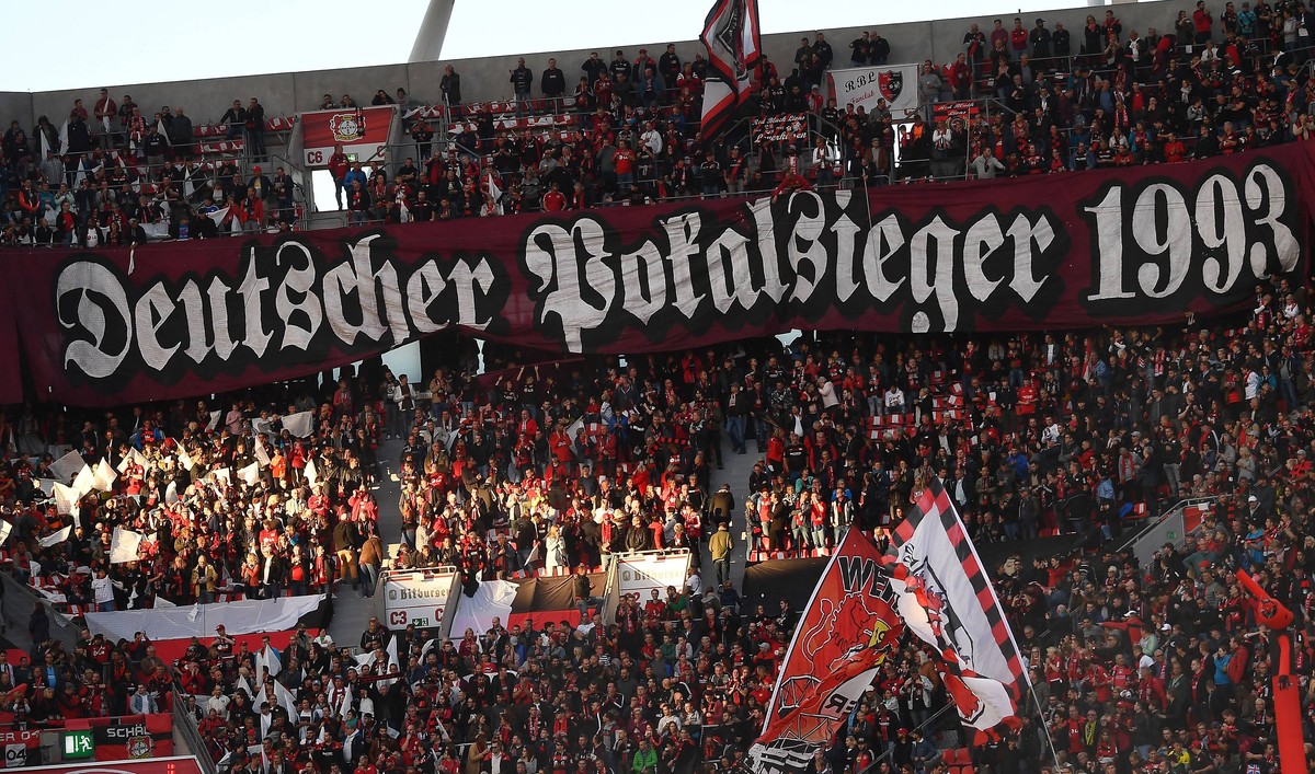 29.09.2018, xjhx, Fussball 1. Bundesliga, Bayer 04 Leverkusen - Borussia Dortmund emspor, v.l. Fanchoreographie UEFA CUP SIEG DFB POKAL REGIONALLIGA WEST (DFL/DFB REGULATIONS PROHIBIT ANY USE OF PHOTO ...
