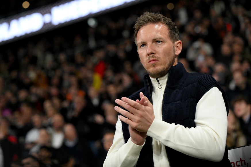 26.03.2024, Hessen, Frankfurt/Main: Fußball: Länderspiele, Deutschland - Niederlande, Deutsche Bank Park. Bundestrainer Julian Nagelsmann applaudiert vor dem Spiel. Foto: Federico Gambarini/dpa +++ dp ...