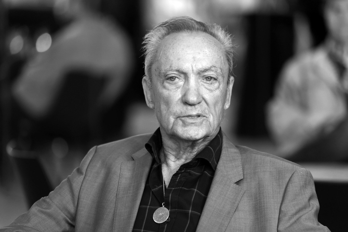 ARCHIV - 30.09.2024, Nordrhein-Westfalen, Köln: Der Schauspieler Udo Kier spricht bei einem Empfang der Stadt Köln. Der deutsche Schauspieler Udo Kier ist gestorben. Der Hollywood-Star starb am Sonnta ...