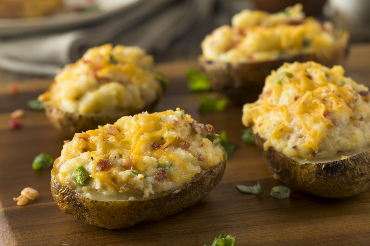 Rezepte zur Zubereitung: Kartoffeln können auch ganz einfach nach dem Kochen im Ofen mit Käse überbacken werden.