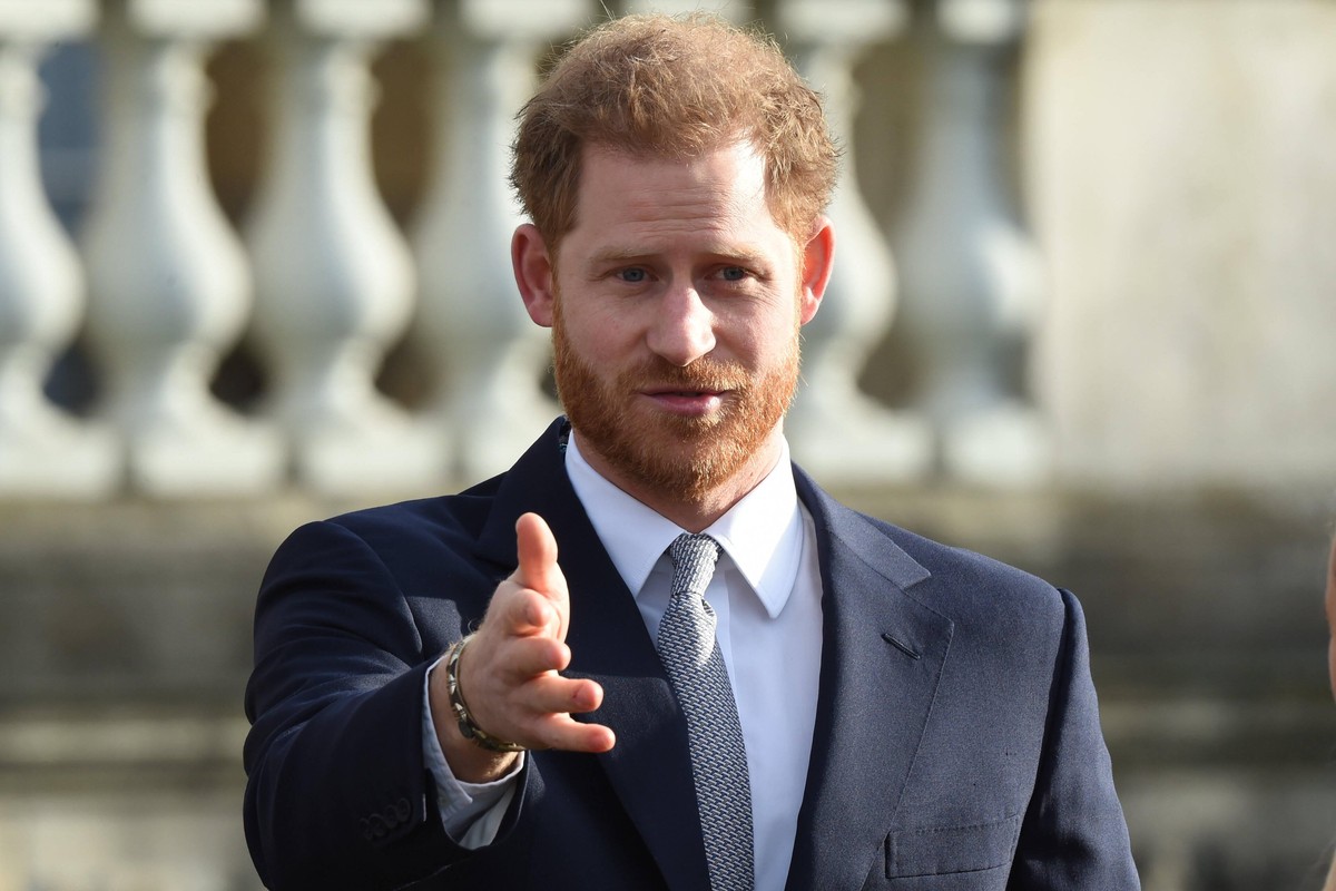 Rugby League World Cup 2021 draw The Duke of Sussex in the Buckingham Palace gardens, London, as he hosts the Rugby League World Cup 2021 draws. PA Photo. Picture date: Thursday January 16, 2020. See ...