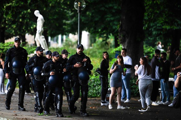 Im Juni kam es in der Stuttgarter Innenstadt zu Ausschreitungen – unter anderem wurden Polizisten angegriffen.