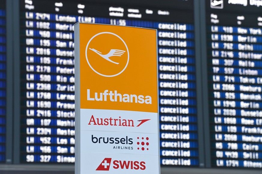 Fuer Dienstag und Mittwoch streikt das Bodenpersonal der Lufthansa erneut. ARCHIOVFOTO Warnstreiks am Flughafen Franz Josef Strauss in Muenchen haben am 17.02.2023 begonnen Ver.di droht mit Streik-Aus ...