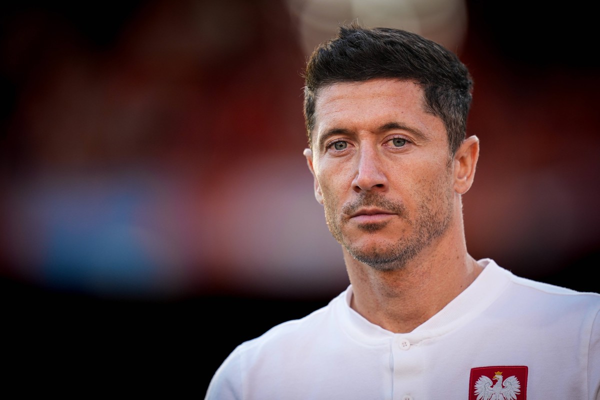 Nations League: The Netherlands v Poland Rotterdam - Robert Lewandowski of Poland during the match between The Netherlands v Poland at Stadion Feijenoord de Kuip on 11 June 2022 in Rotterdam, Netherla ...