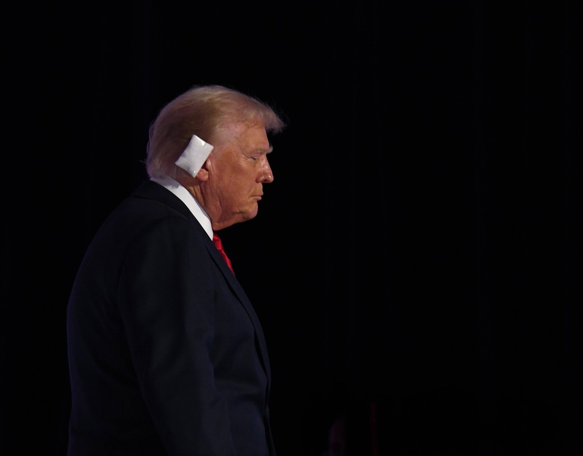July 18, 2024, Milwaukee, Wi, USA: RNC 2024: Closing Celebration: DONALD TRUMP accepts the nomination for President at the Fiserv Forum during the Republican National Convention in Milwaukee WI on Jul ...