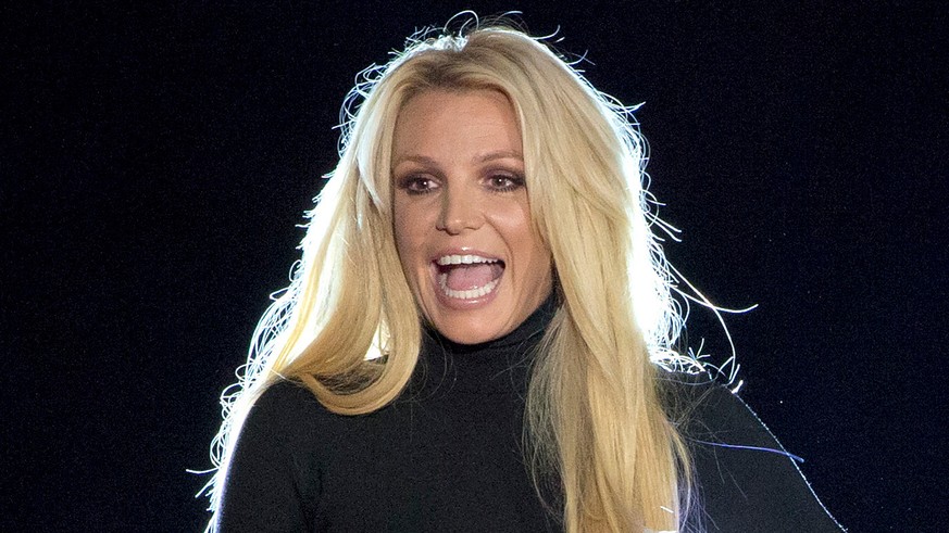 ARCHIV - 18.10.2018, USA, Las Vegas: Britney Spears steht auf der B