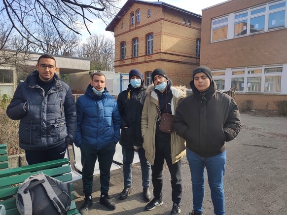 Diese fünf jungen Freunde haben in der Ukraine studiert, als der Krieg ausbrach.