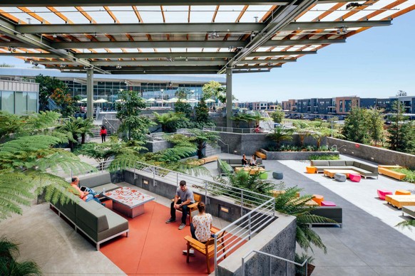 "The Bowl" im Bürokomplex "MPK21", ein von Architekt Frank Gehry gestalteter Teil des Hauptsitzes von Meta in Menlo Park, Kalifornien.