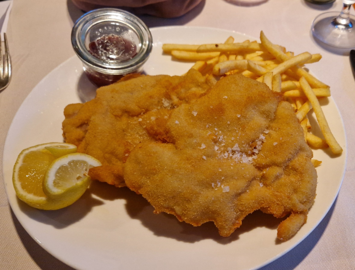 Dieses Schnitzel aus Tirol sorgte auf Reddit für Diskussionen.