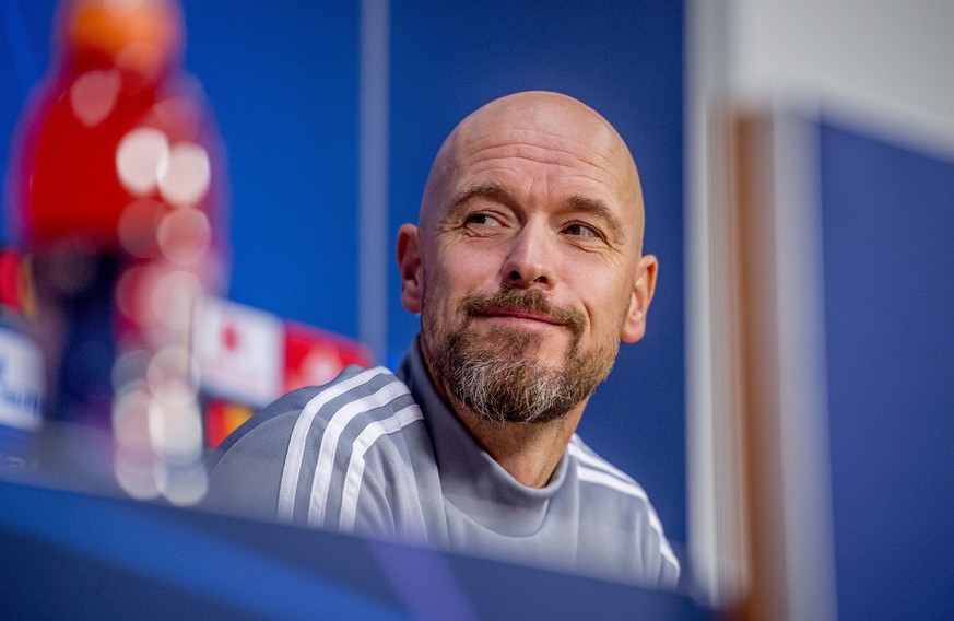 22-10-2019 VOETBAL: TRAINING EN PERSCONFERENTIE AJAX: AMSTERDAM Erik ten Hag, trainer Ajax Foto: SCS/Michel Utrecht xVIxANPxSportx/xSoenarxChamidxsportfotografiexIVx PUBLICATIONxINxGERxSUIxAUTxONLY 40 ...