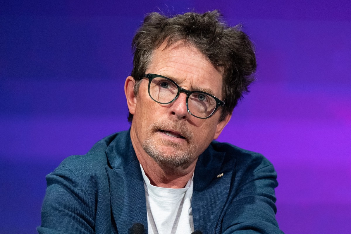 ARCHIV - 20.06.2023, Bayern, München: Michael J. Fox, Schauspieler und Gründer der Michael J. Fox Foundation, nimmt am Start-up-Festival Bits &amp; Pretzels HealthTech teil. Fox fördert mit seiner Sti ...