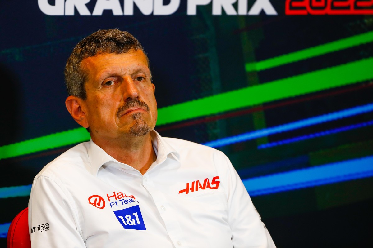 Guenther Steiner (ITA, Haas F1 Team), F1 Grand Prix of Azerbaijan at Baku City Circuit on June 11, 2022 in Baku, Azerbaijan. (Photo by Carl Bingham/Motorsport Images/DPPI via HOCH ZWEI)