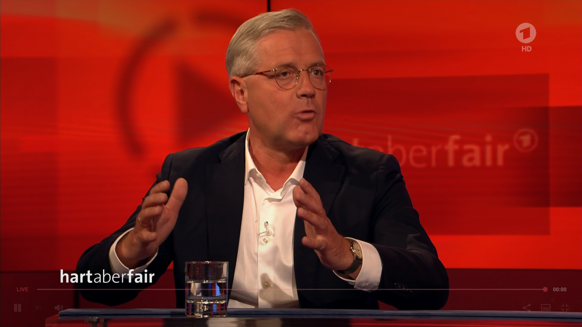 Norbert Röttgen übt Regierungskritik. (CDU)