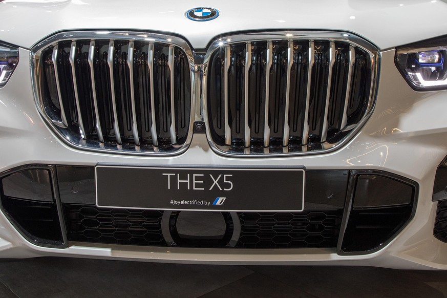 Der BMW X5 muss derzeit mit Bildschirmen ohne Touch-Funktion auskommen.