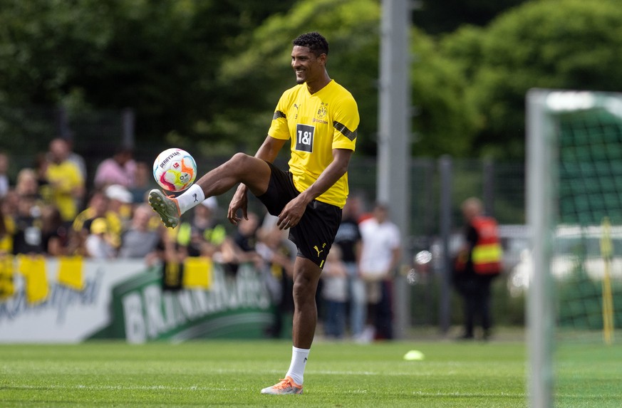 11.07.2022, Nordrhein-Westfalen, Dortmund: Training Borussia Dortmund auf dem vereinseigenen Trainingsgel