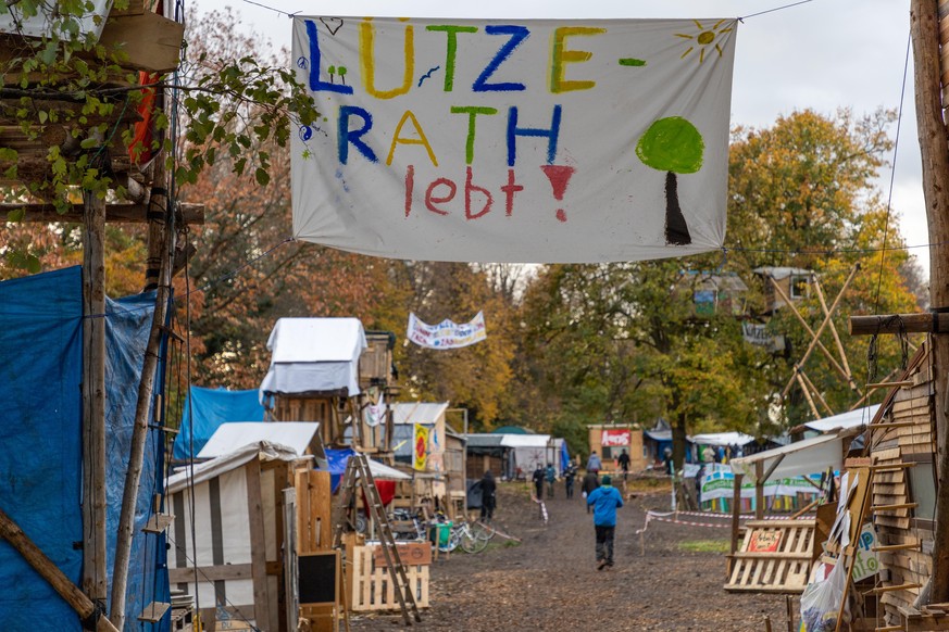 Mit dem Protestcamp in Lützerath verhindern hunderte Menschen den Ausbau des Kohletagebaus Garzweiler 2.