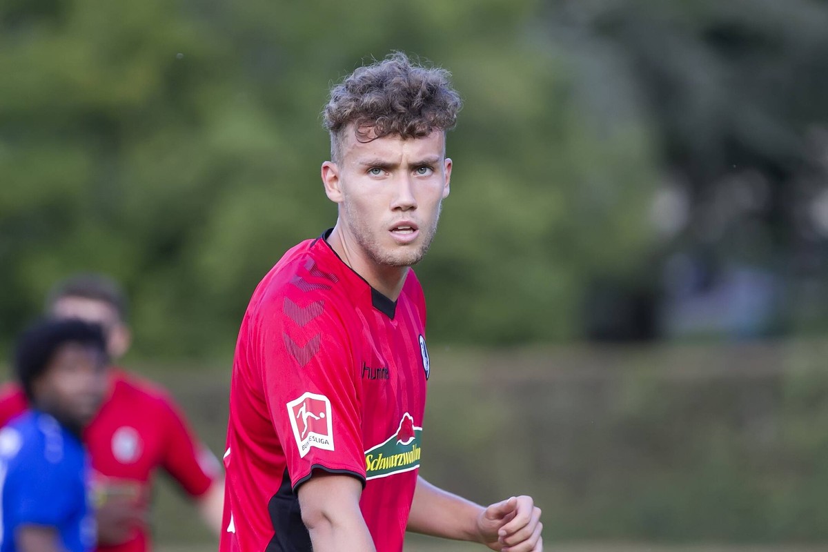 Luca Waldschmidt (SC Freiburg) NEUZUGANG FC Waldkirch vs SC Freiburg, 05.07.2018 Vorbereitungsspiel FC Waldkirch vs SC Freiburg, 05.07.2018 Waldkirch *** Luca Waldschmidt SC Freiburg NEW ACCESS FC Wal ...