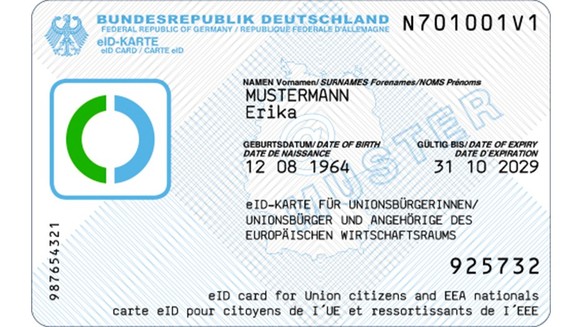 Die eID-Karte – Zum 1. Januar 2021 wurde der Personalausweis mit Online-Ausweisfunktion für Bürgerinnen und Bürger der Europäischen Union sowie Angehörige des Europäischen Wirtschaftsraums eingeführt.