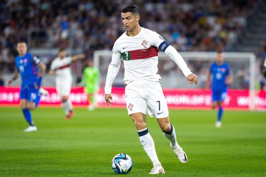 Slovakia vs. Portugal UEFA EURO, EM, Europameisterschaft,Fussball Quali match Group J Cristiano Ronaldo of Portugal during Euro 2024 qualifying match Slovakia - Portugal at Narodny futbalovy stadion N ...