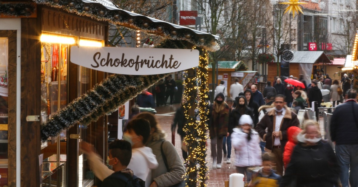 Weihnachtsmarkt-Betreiber in Angst vor Gewalt wegen Anti-AfD-Demo