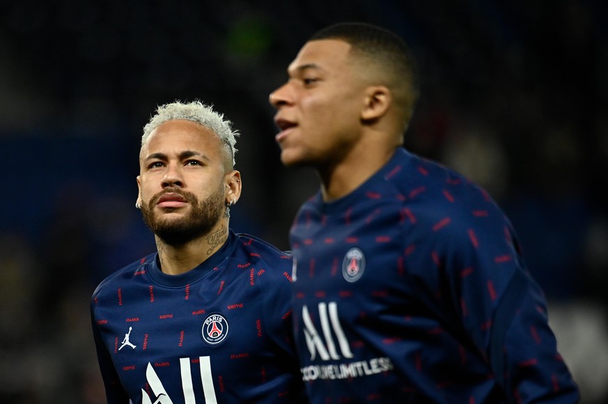February 27, 2022, Paris, Ile-de-France (region, France: Kylian MBappe and Neymar Jr during the 26th day of Ligue 1 UberEats, between PSG and As Saint Etienne at the Parc des Princes, in Paris on Febr ...