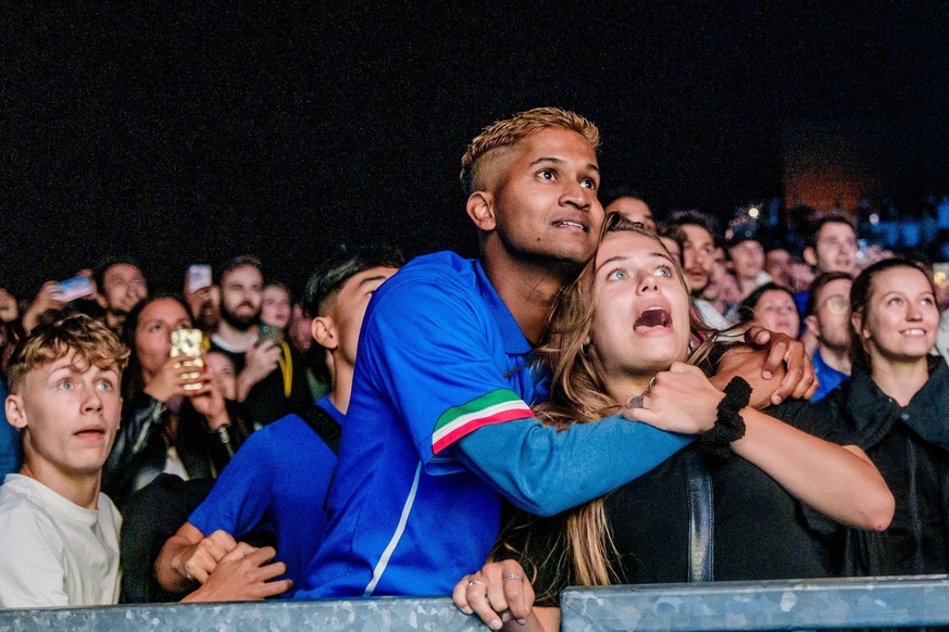 UEFA EURO, EM, Europameisterschaft,Fussball 2020 final, public screening in Copenhagen, Denmark Copenhagen, Denmark. 11th, July 2021. Italian football fans watch the EURO 2020 final at a public viewin ...