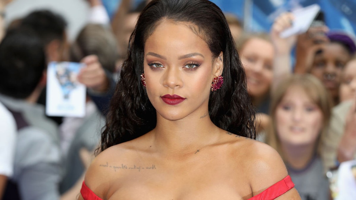 LONDON, ENGLAND - JULY 24: Rihanna attends the "Valerian And The City Of A Thousand Planets" European Premiere at Cineworld Leicester Square on July 24, 2017 in London, England. (Photo by Ti ...