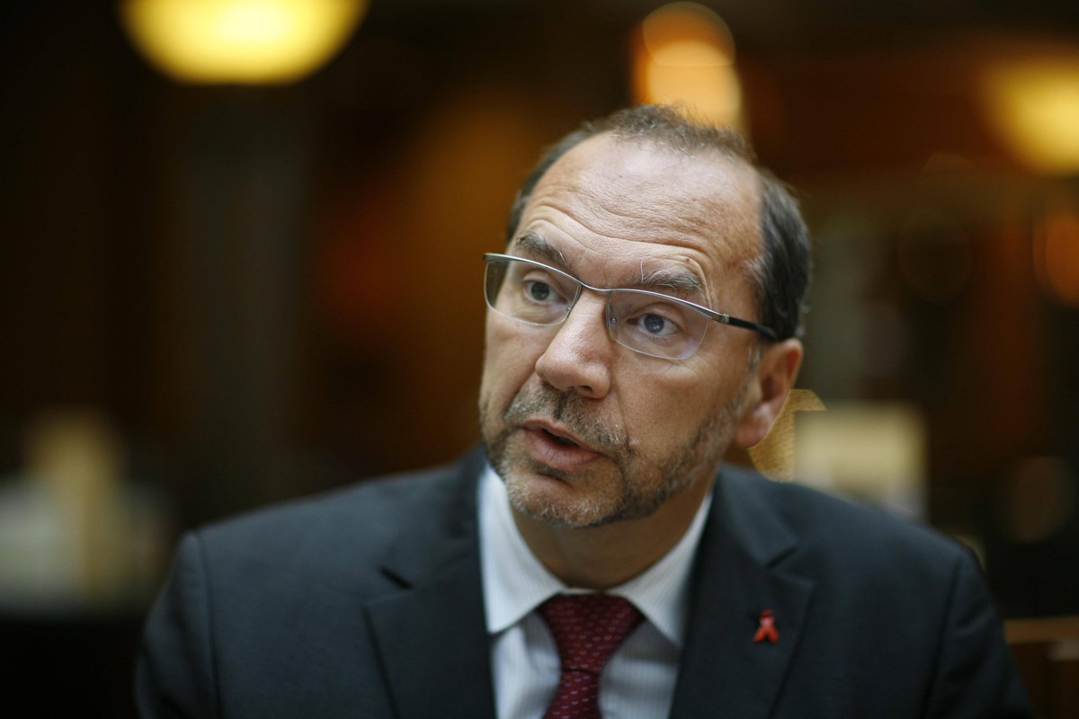 Bildnummer: 52496005 Datum: 27.09.2006 Copyright: imago/Christian Thiel
Peter Piot (Direktor UNAIDS), Personen; 2006, Berlin, , , UN, UNO, Vereinte Nationen; , quer, Kbdig, Portr�t, Randbild, People  ...