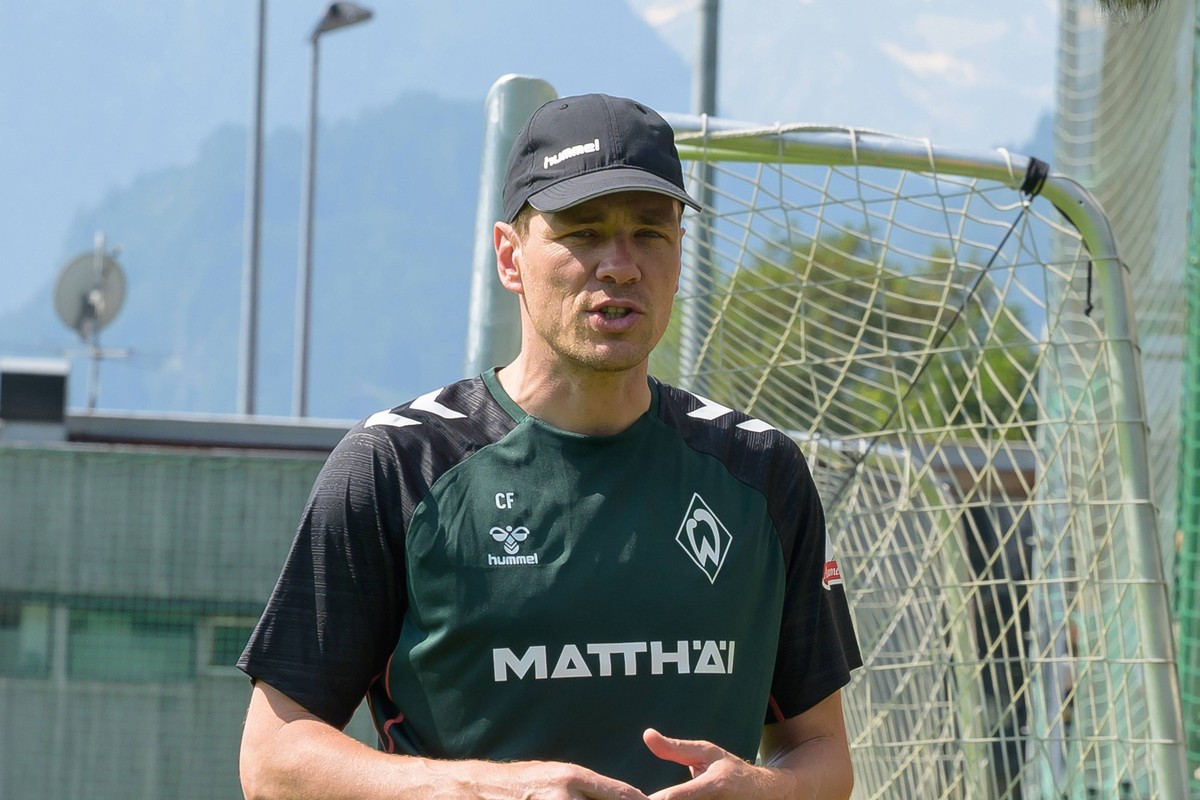 AUT 1.FBL, Trainingslager SV Werder Bremen 2024 .Tag 03 / 19.07.2024, Parkstadion, Zell am Ziller, AUT 1.FBL, Trainingslager SV Werder Bremen 2024 .Tag 03 Clemens Fritz Gesch�ftsf�hrer Fu�ball Werder ...