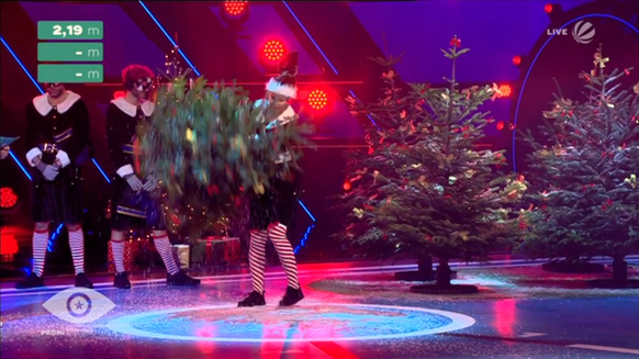 Weihnachtliche Stimmung bei "Promi Big Brother".