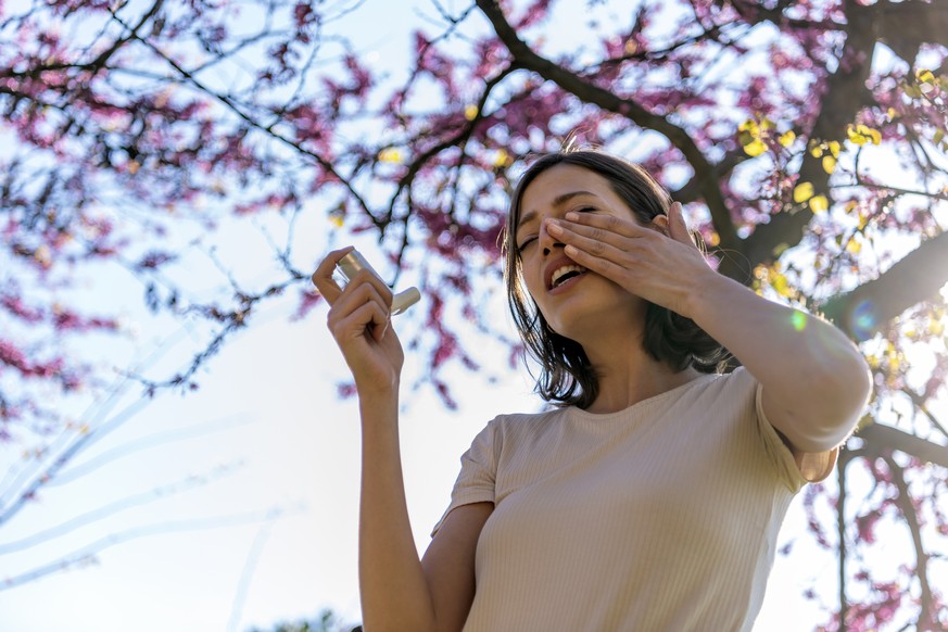 Aber was ist mit Asthma... Allergien sind ja das eine aber respiratorische Symptome zeigen sich ja gerade beim Asthma. Wer in Behandlung ist weiß dass allergische beschwerden und allergene durch den k ...