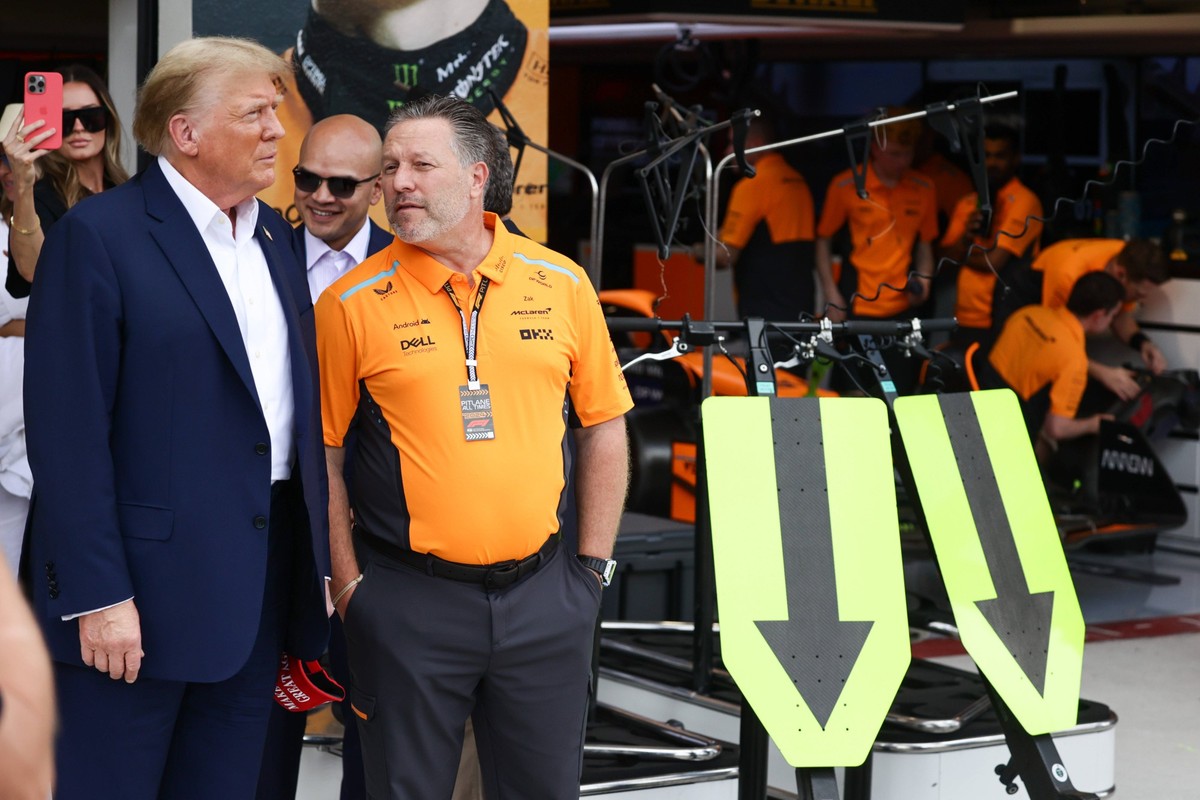 Donald Trump At F1 Miami Grand Prix 2024 Donald Trump, 45th President of the United States, and Zak Brown, McLaren Chief Executive Officer, talk in the McLaren garage before the Formula 1 Miami Grand  ...