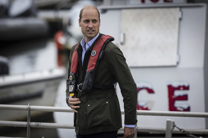 18.09.2023, USA, New York: Der britische Prinz William, Prinz von Wales, kommt vor einem Treffen mit Schülern der Urban Assembly New York Harbor School über das Billion Oyster Project auf Governor&#03 ...