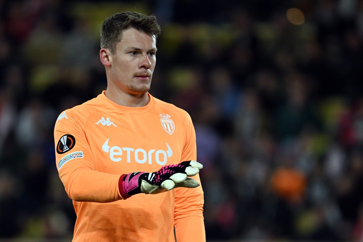 ARCHIV - 23.02.2023, Monaco: Fußball: Europa League, AS Monaco - Bayer Leverkusen, K.o.-Runde, Zwischenrunde, Rückspiele, Stade Louis II in Monaco. Monacos damaliger Torwart Alexander Nübel. Der 26-Jä ...
