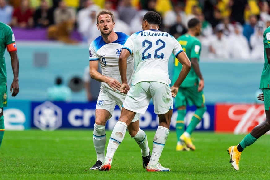 AL KHOR, - DECEMBER 04: England forward Harry Kane and midfielder Jude Bellingham the round of 16 match of the 2022 FIFA World Cup, WM, Weltmeisterschaft, Fussball in Qatar between England and Senegal ...